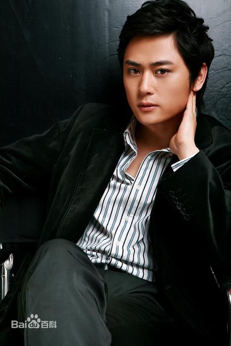 高清王鹏凯性感图片