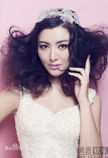 陈廷嘉(Elena Chen)最优质时尚 演绎梦幻蕾丝大片