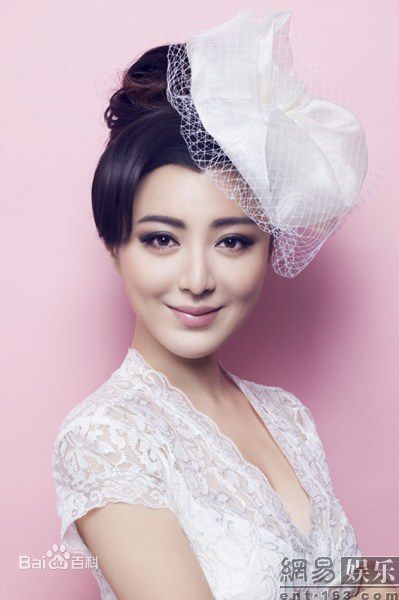 陈廷嘉(Elena Chen)最优质时尚 演绎梦幻蕾丝大片