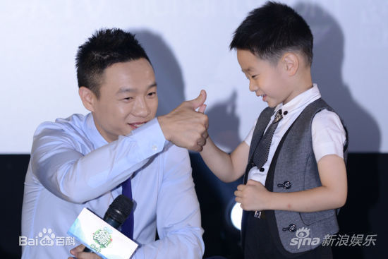 杨威(Yang Wei)与儿子杨阳洋素颜照相册