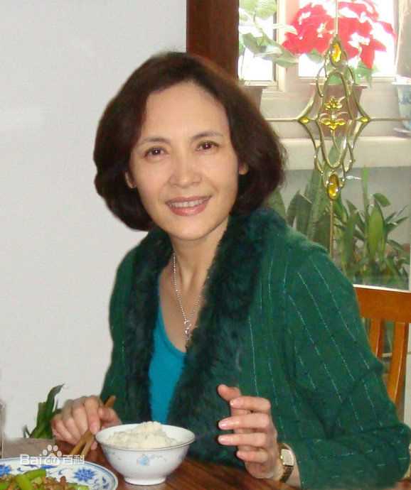 宋晓英生活照壁纸壁纸