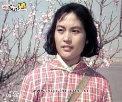 宋晓英年轻时期性感图片图集