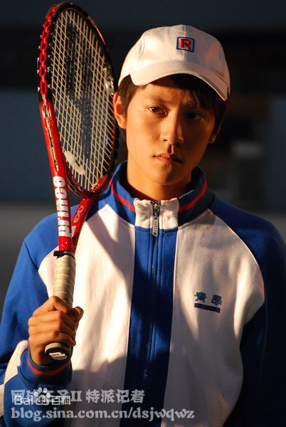 最新秦俊杰在《网球王子》龙马中的壁纸