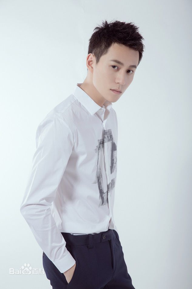 秦俊杰最新图集