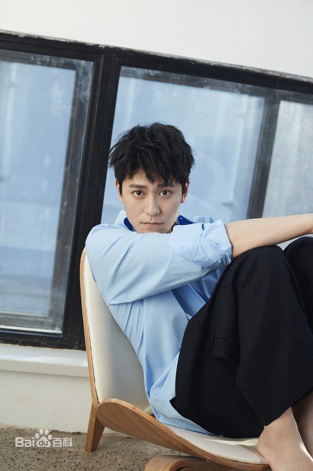 秦俊杰最新图集