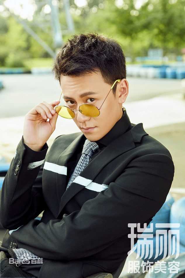 秦俊杰最新杂志图册图集