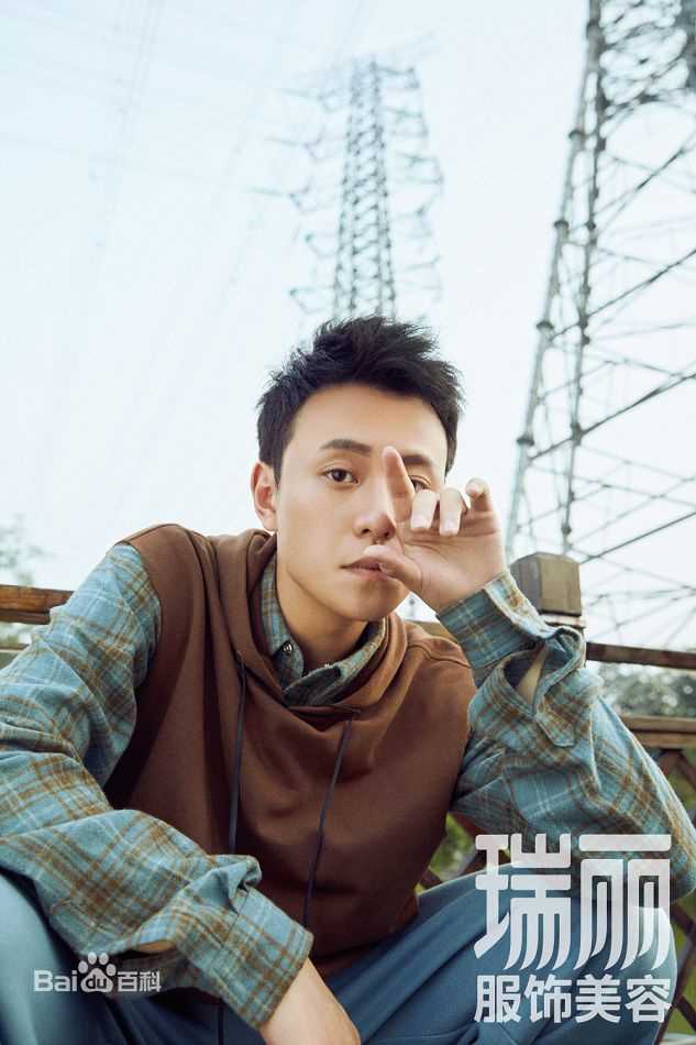 秦俊杰最新杂志图册图集