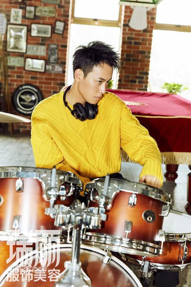 秦俊杰最新杂志图册图集