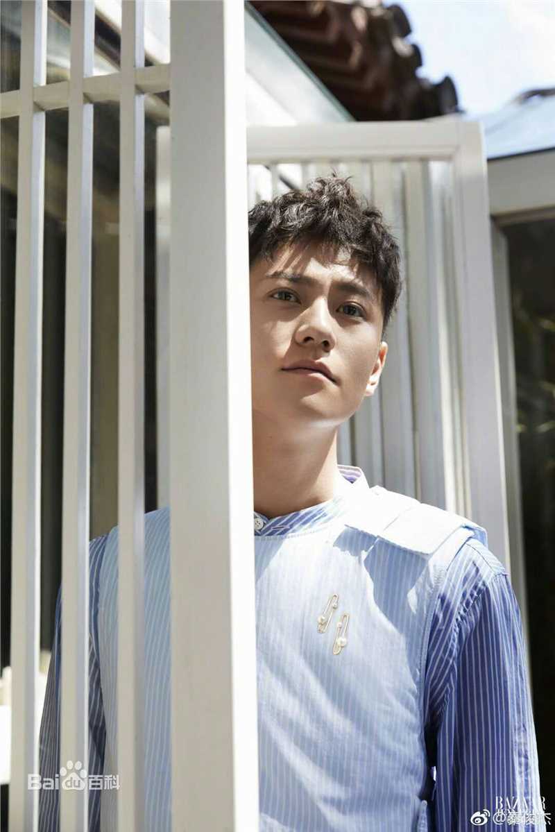 秦俊杰最新杂志图册图集