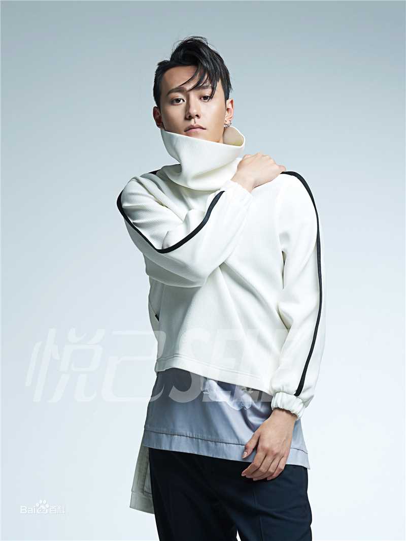 秦俊杰最新杂志图册图集