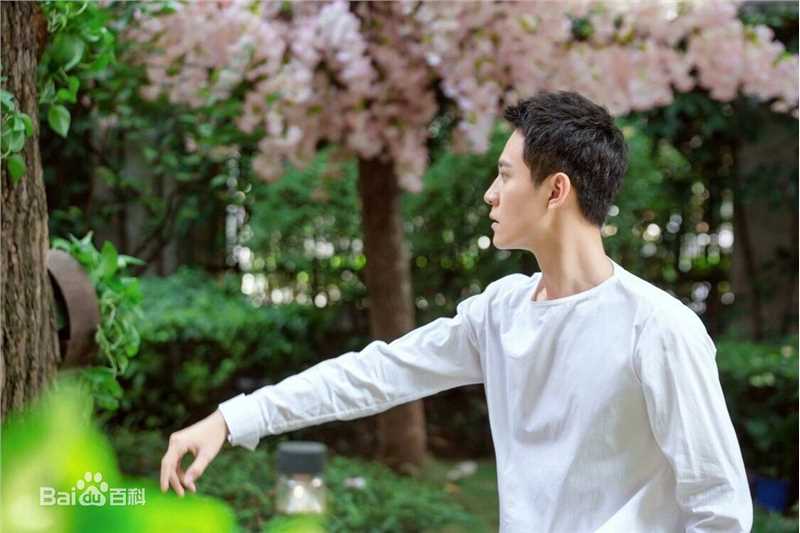 秦俊杰泡沫之夏精选剧照