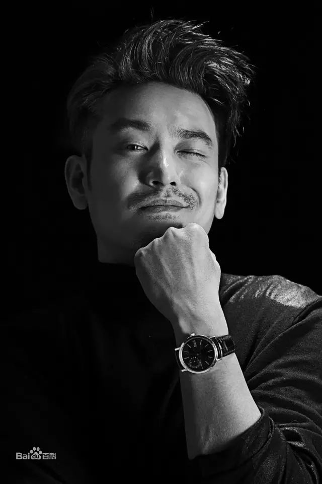 袁文康(Mickey)最新壁纸