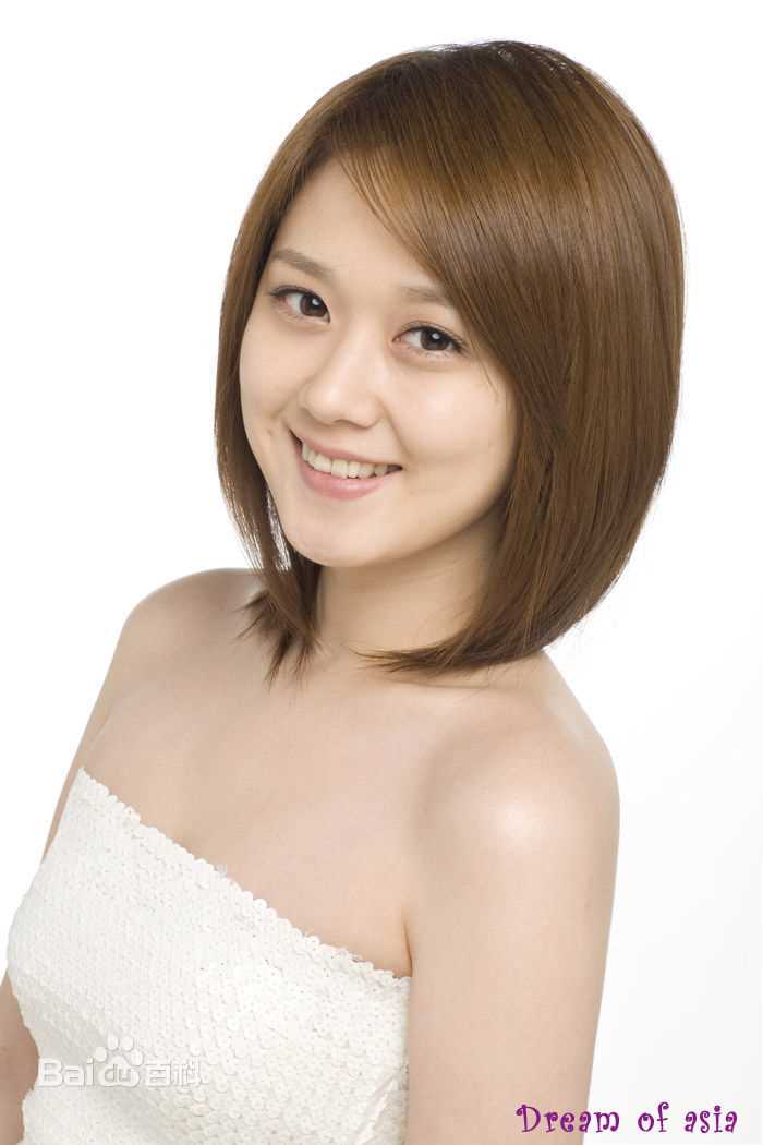 张娜拉()不同表情的照片前后照片