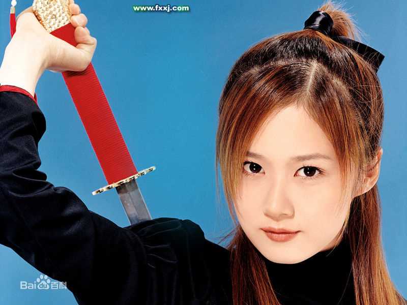 张娜拉()不同表情的照片前后照片