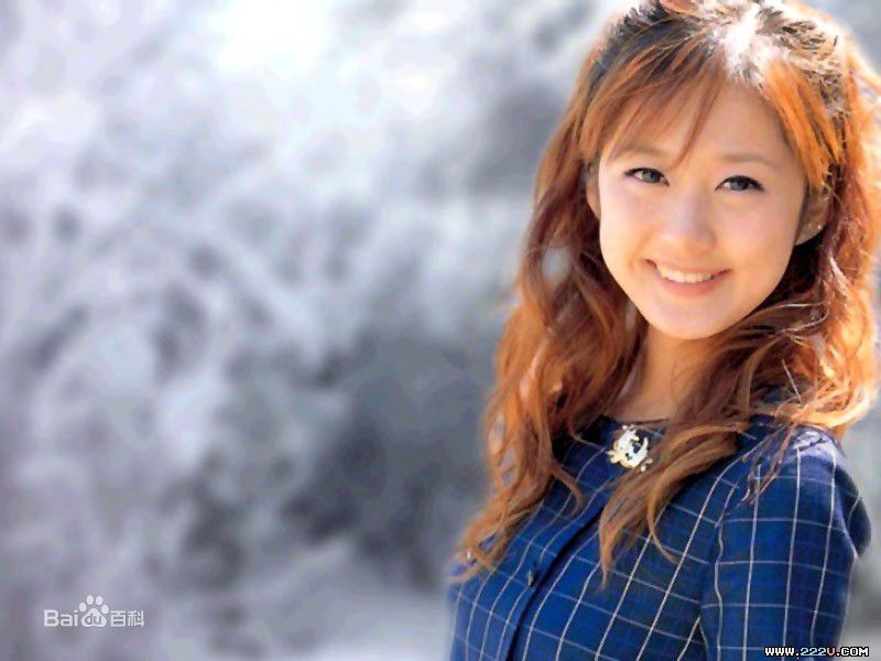 张娜拉()不同表情的照片前后照片