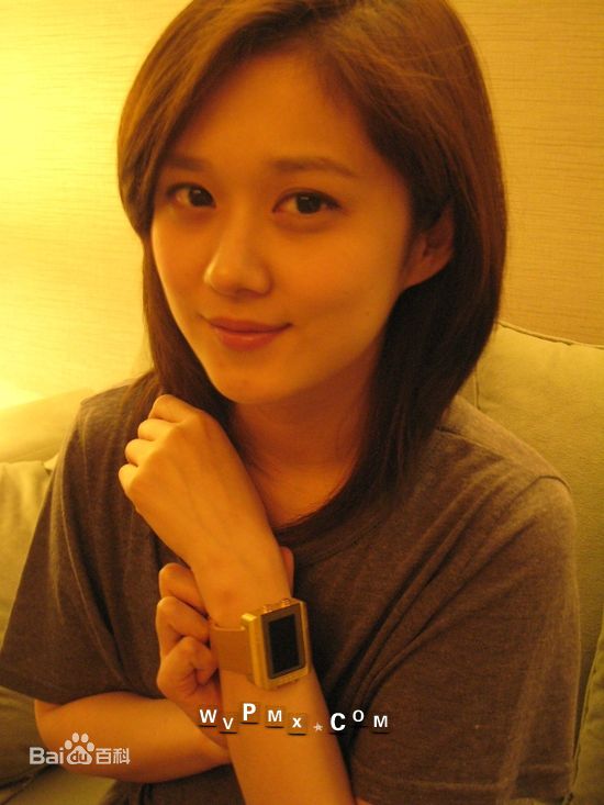 张娜拉()不同表情的照片前后照片