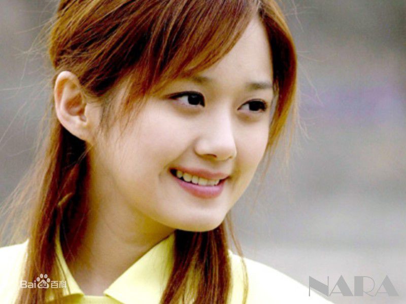 张娜拉()不同表情的照片前后照片