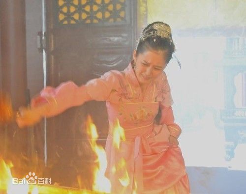 张娜拉()刁蛮俏御医最新剧照