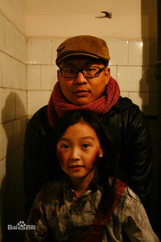 张江南工作照前后照片