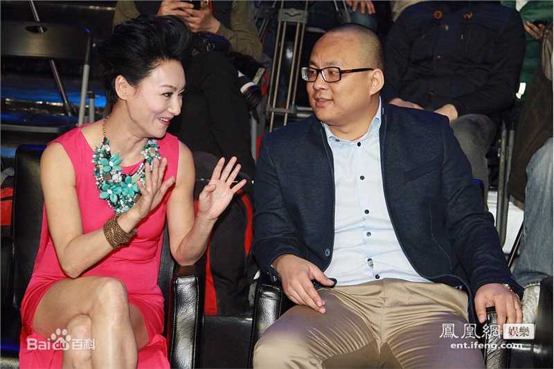 张江南工作照前后照片