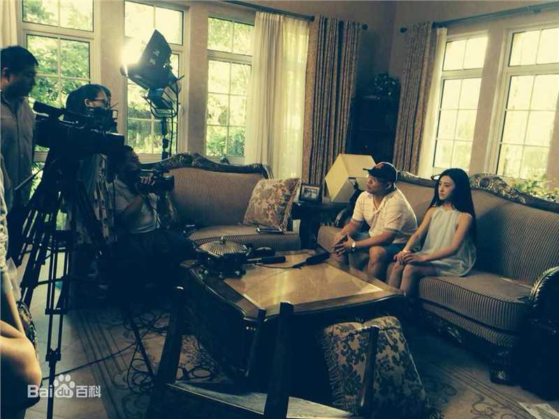 张江南导演性感图片壁纸