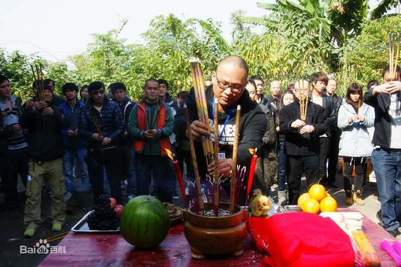 张江南前后照片