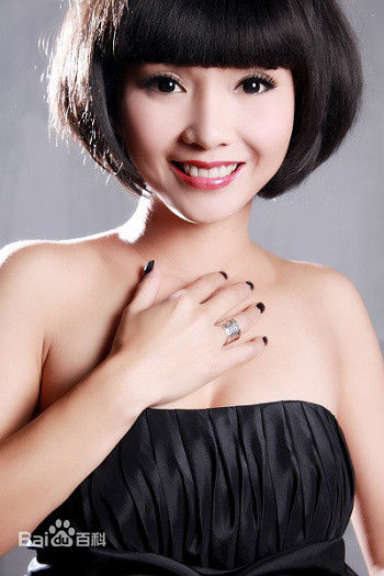 颜仟汶(SophieNgan)生活照素颜照相册