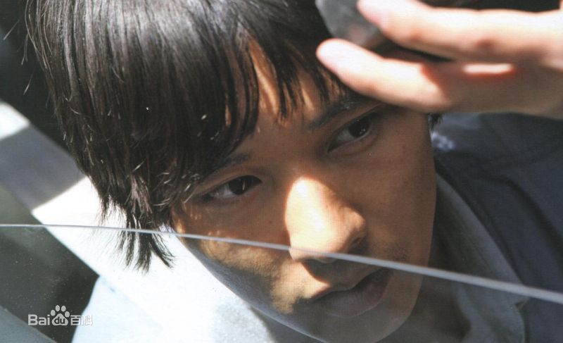 元斌(Won Bin)在《母亲》中的