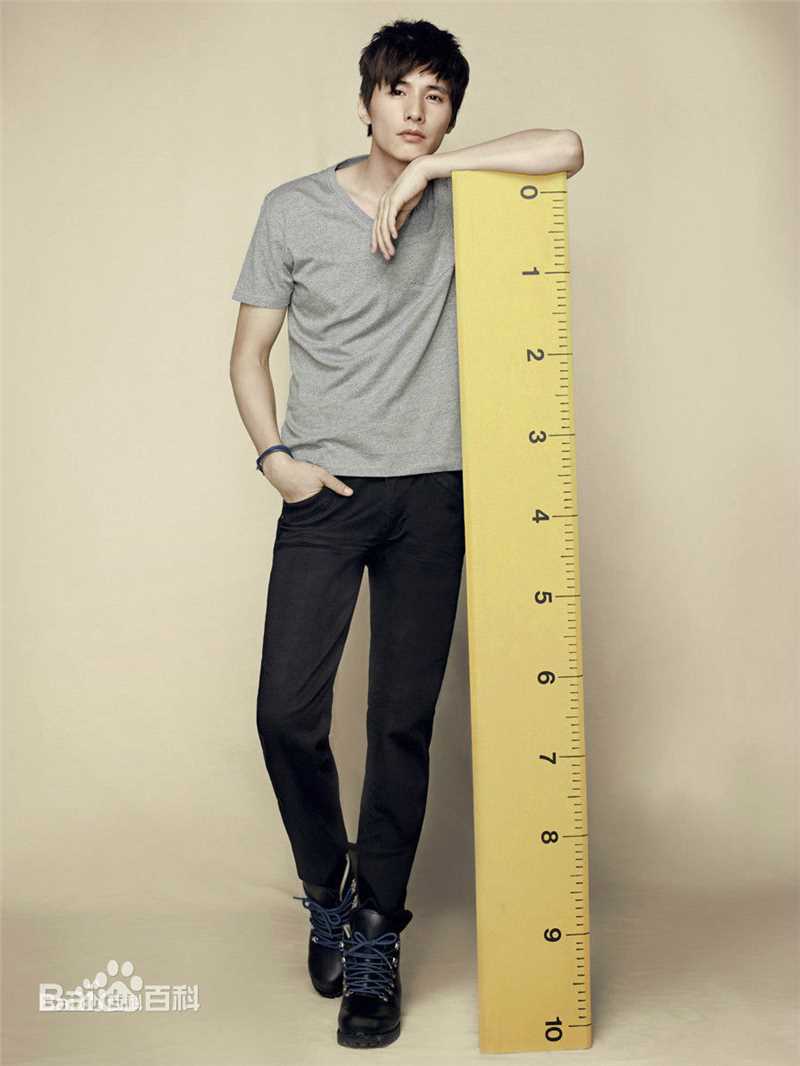 元斌(Won Bin)广告代言素颜照相册