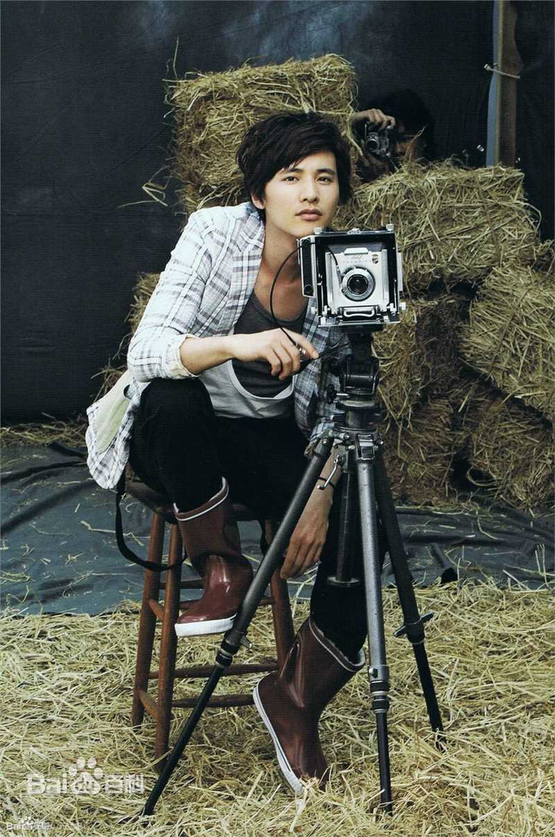 元斌(Won Bin)时尚芭莎、Vogue（2009）图册