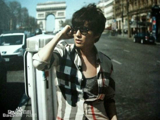 元斌(Won Bin)时尚芭莎、Vogue（2009）图册