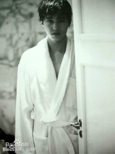 元斌(Won Bin)时尚芭莎、Vogue（2009）图册