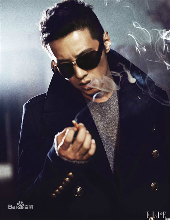 元斌(Won Bin)嘉人Marie Claire、ELLE（2010、2014）前后照片