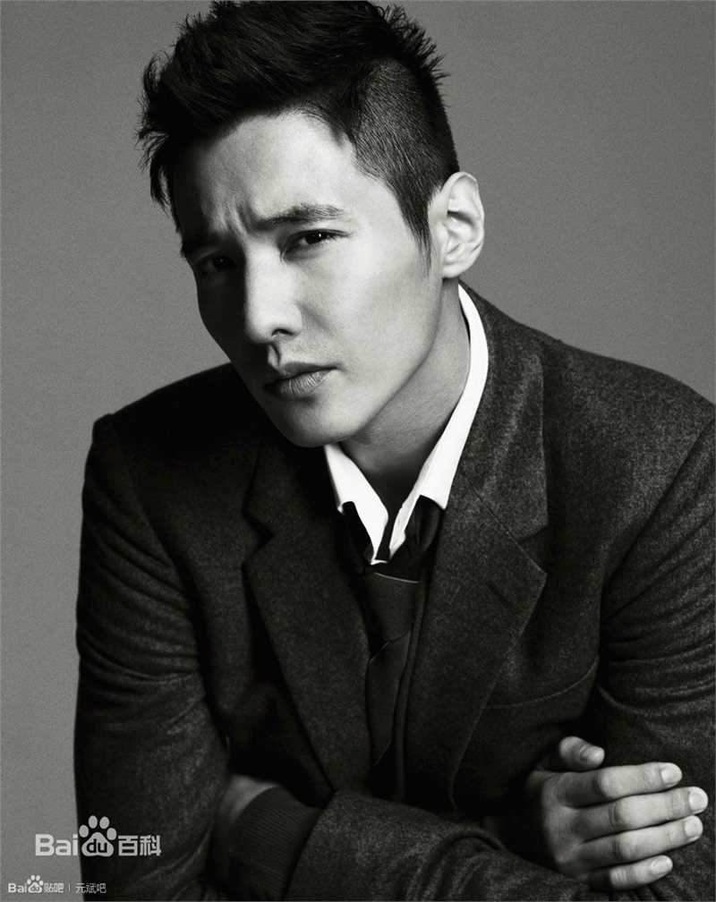 元斌(Won Bin)嘉人Marie Claire、ELLE（2010、2014）前后照片