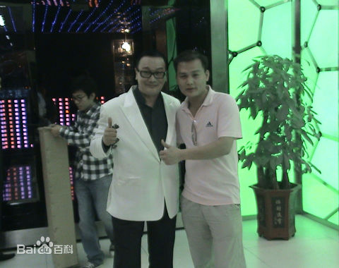 最新曹查理(Charlie Cho)壁纸