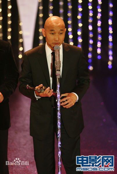 卢冠廷(Lauwell Lau)作品图及人物素颜照相册