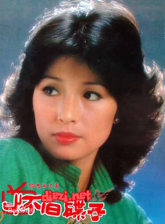 黄淑仪(Gigi Wong)个人生活照性感图片壁纸