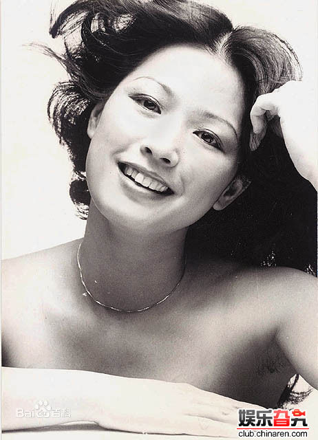 黄淑仪(Gigi Wong)个人生活照性感图片壁纸