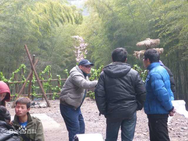 颜光兴导演拍摄现场高清剧照
