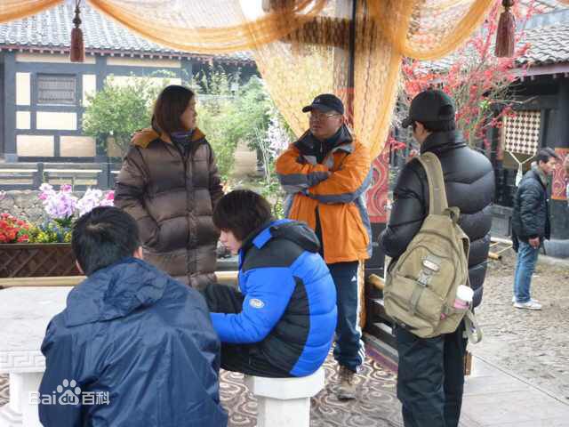 颜光兴导演拍摄现场高清剧照