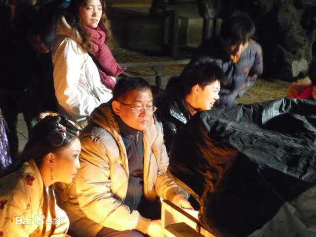 颜光兴导演拍摄现场高清剧照