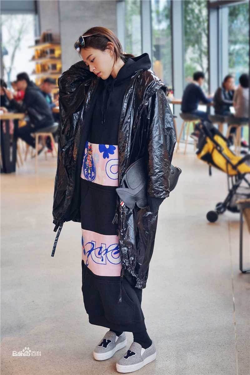 孙耀琦(YoKi)最优质街拍相册