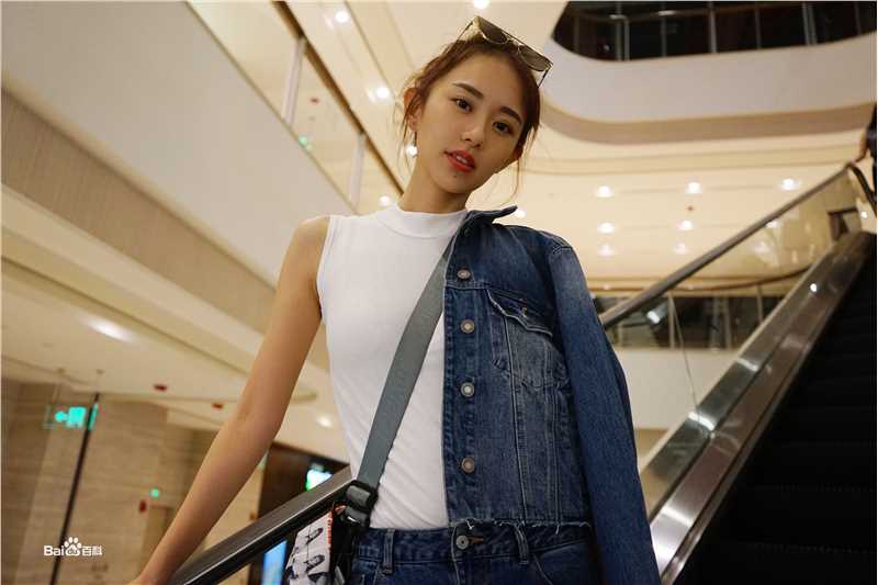 孙耀琦(YoKi)最优质街拍相册