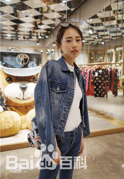 孙耀琦(YoKi)最优质街拍相册