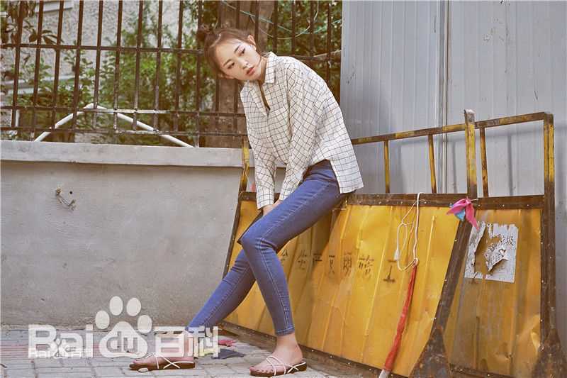 孙耀琦(YoKi)最优质街拍相册