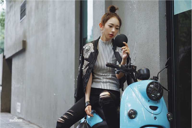 孙耀琦(YoKi)最优质街拍相册