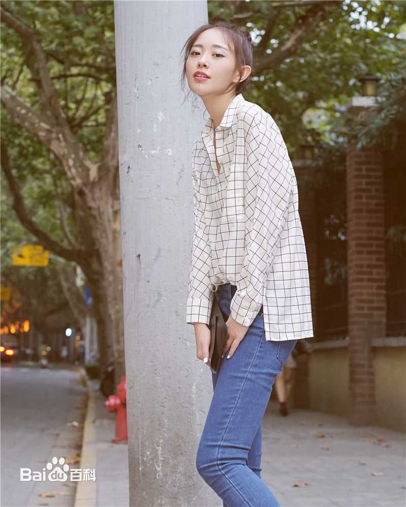 孙耀琦(YoKi)最优质街拍相册