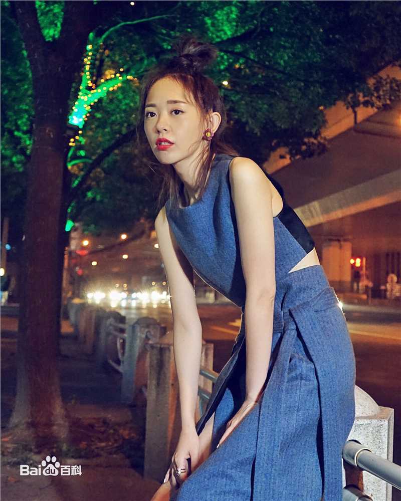 孙耀琦(YoKi)最优质街拍相册