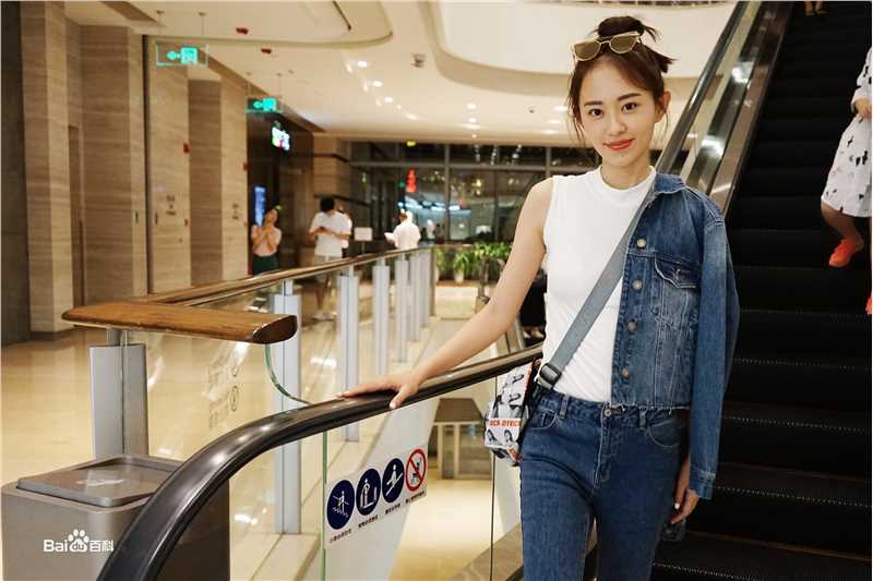 孙耀琦(YoKi)最优质街拍相册