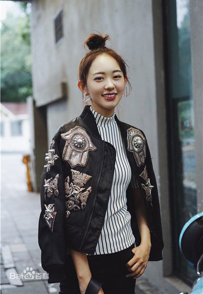 孙耀琦(YoKi)最优质街拍相册